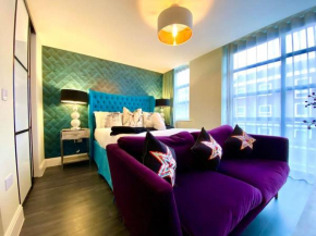 Stunning Apartment Suite - Free Parking & WiFi!